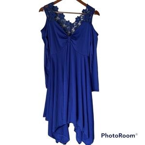 Nwt Mixfreer royal blue cold shoulder empire waist dress with lace accent, S.